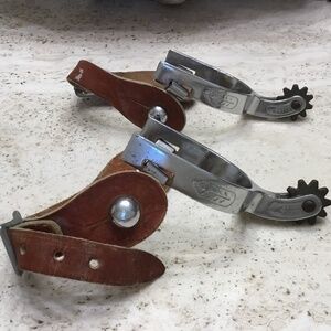 Western Cowboy Spurs And Leather Straps Metal Rowel